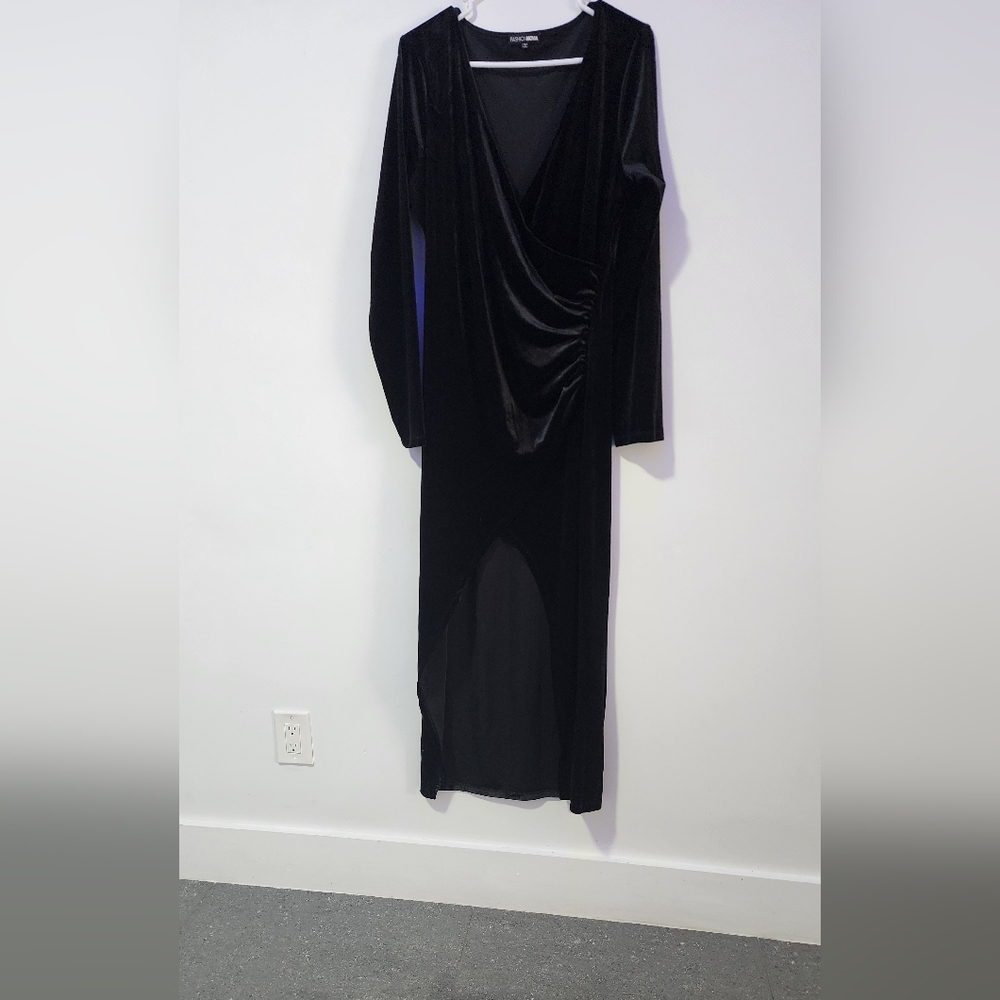 Fashion Nova Velvet Black Dress